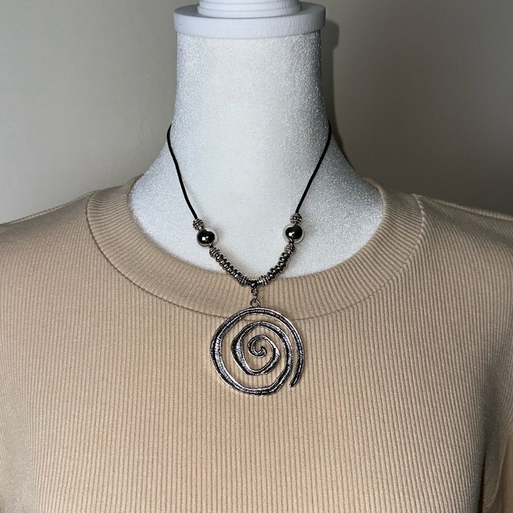 Silver Tone Whirl Statement Pendant & Beads Jute Necklace